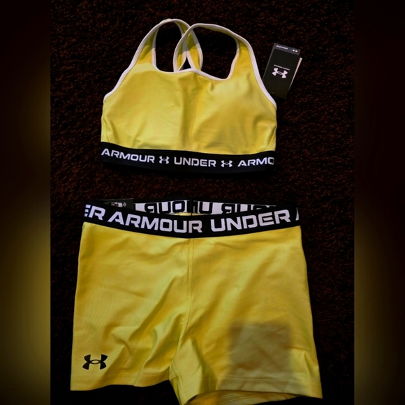 Under Armour Yellow Sports Bra and Shorts Set - Picture 1 of 4